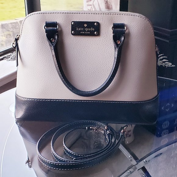 KATE SPADE GROVE ST CARLI IVORY BLACK BOARSKIN LEATHER DOME SATCHEL HANDBAG PUR - Picture 4 of 16